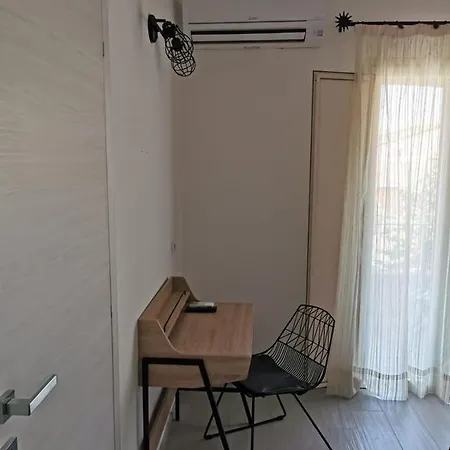 Alisso فندق مبيت وإفطار أولبيا